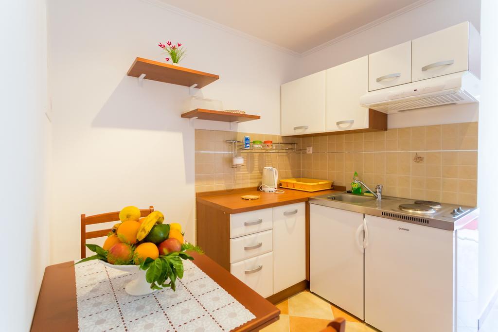 Apartments Slavica Pomena Pokój zdjęcie