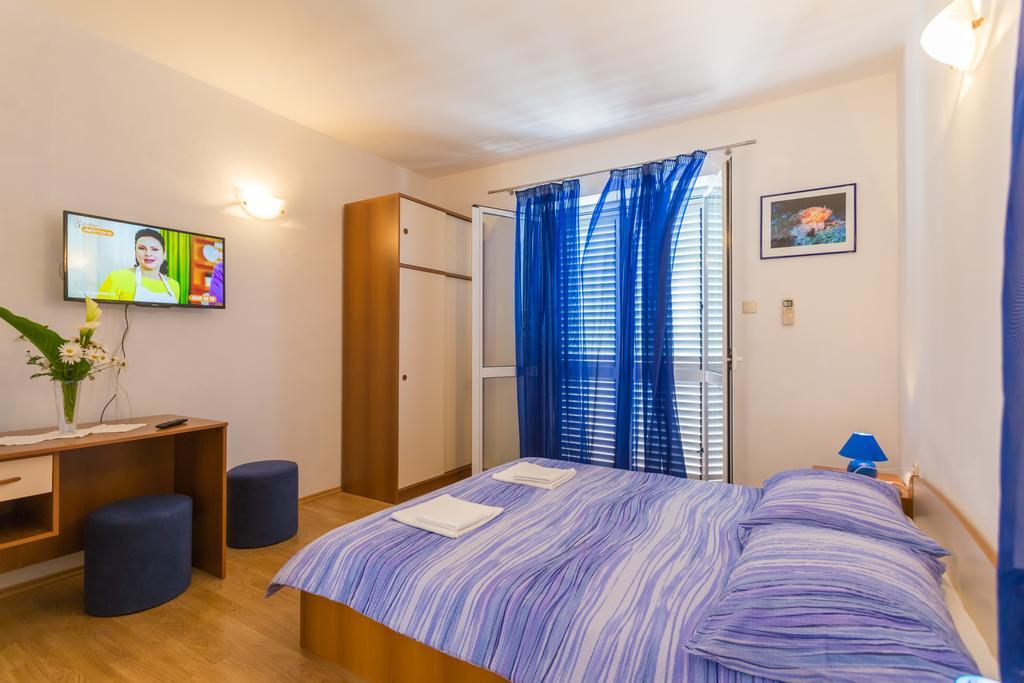 Apartments Slavica Pomena Zewnętrze zdjęcie