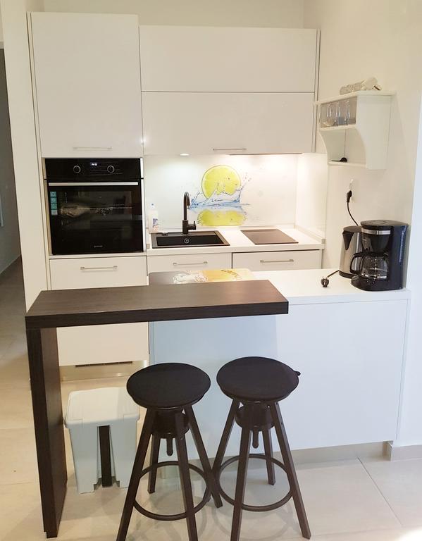Apartments Slavica Pomena Zewnętrze zdjęcie